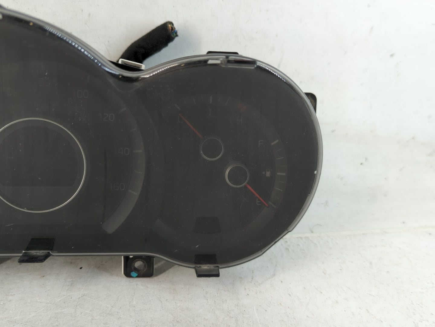 2014-2015 Kia Optima Instrument Cluster Speedometer Gauges P/N:94031-2T270 Fits Fits 2014 2015 OEM Used Auto Parts - Oemused