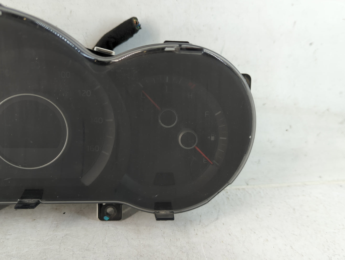 2014-2015 Kia Optima Instrument Cluster Speedometer Gauges P/N:94031-2T270 Fits Fits 2014 2015 OEM Used Auto Parts - Oemused