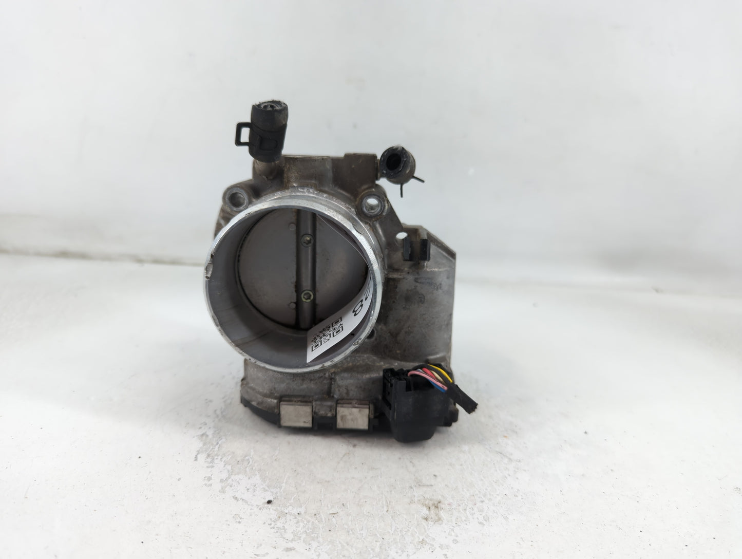 2011-2015 Kia Optima Throttle Body P/N:35100-2G700 Fits Fits 2011 2012 2013 2014 2015 2016 OEM Used Auto Parts - Oemusedauto