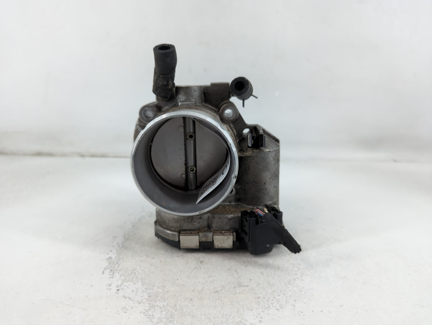 2011-2015 Kia Optima Throttle Body P/N:35100-2G700 Fits Fits 2011 2012 2013 2014 2015 2016 OEM Used Auto Parts - Oemusedauto