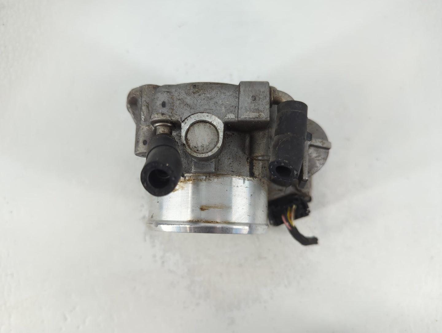 2011-2015 Kia Optima Throttle Body P/N:35100-2G700 Fits Fits 2011 2012 2013 2014 2015 2016 OEM Used Auto Parts - Oemusedauto
