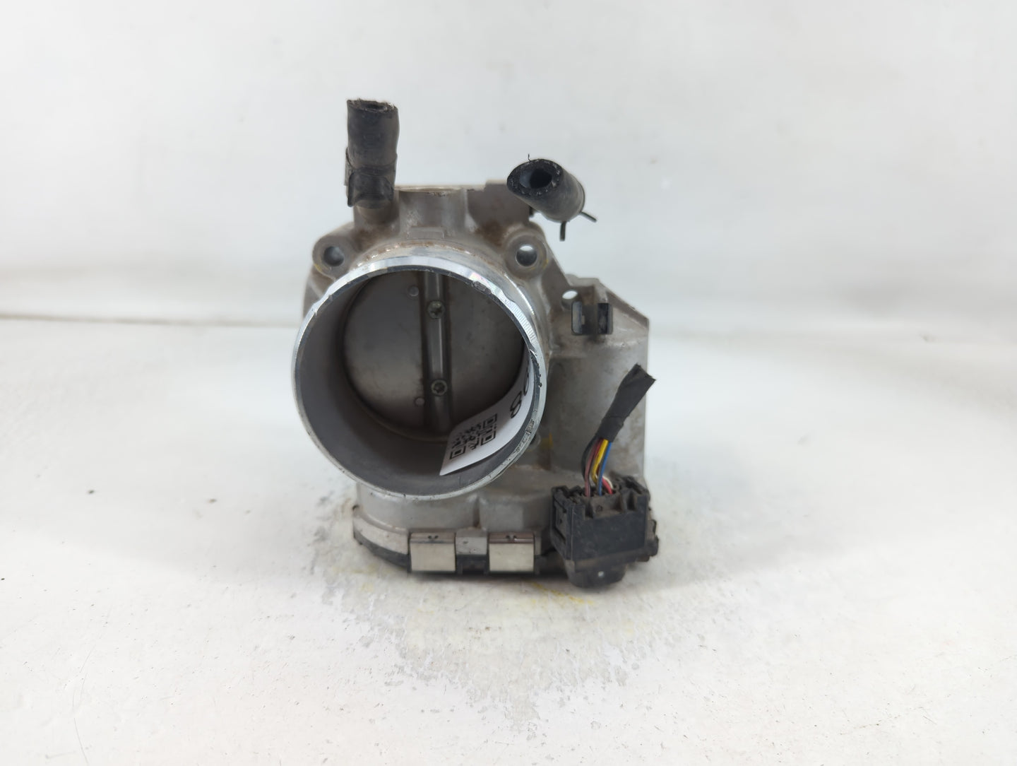 2011-2015 Kia Optima Throttle Body P/N:35100-2G700 Fits Fits 2011 2012 2013 2014 2015 2016 OEM Used Auto Parts - Oemusedauto