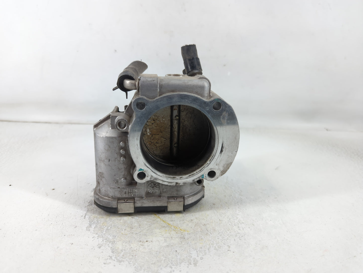 2011-2015 Kia Optima Throttle Body P/N:35100-2G700 Fits Fits 2011 2012 2013 2014 2015 2016 OEM Used Auto Parts - Oemusedauto