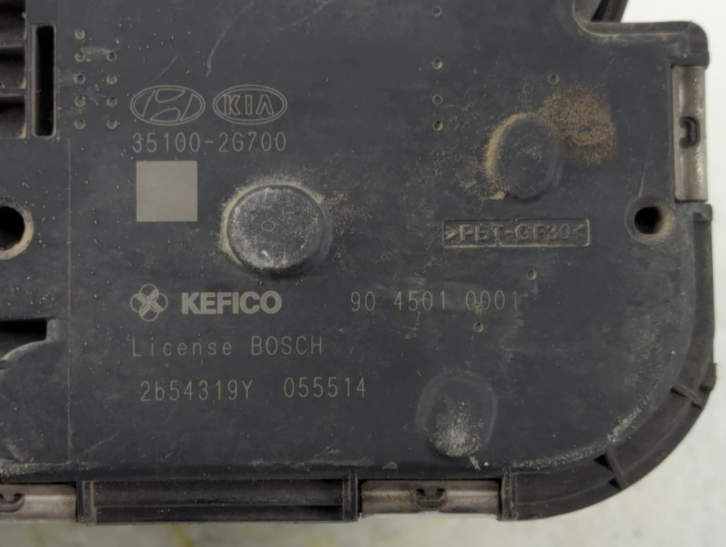 2011-2015 Kia Optima Throttle Body P/N:35100-2G700 Fits Fits 2011 2012 2013 2014 2015 2016 OEM Used Auto Parts - Oemusedauto