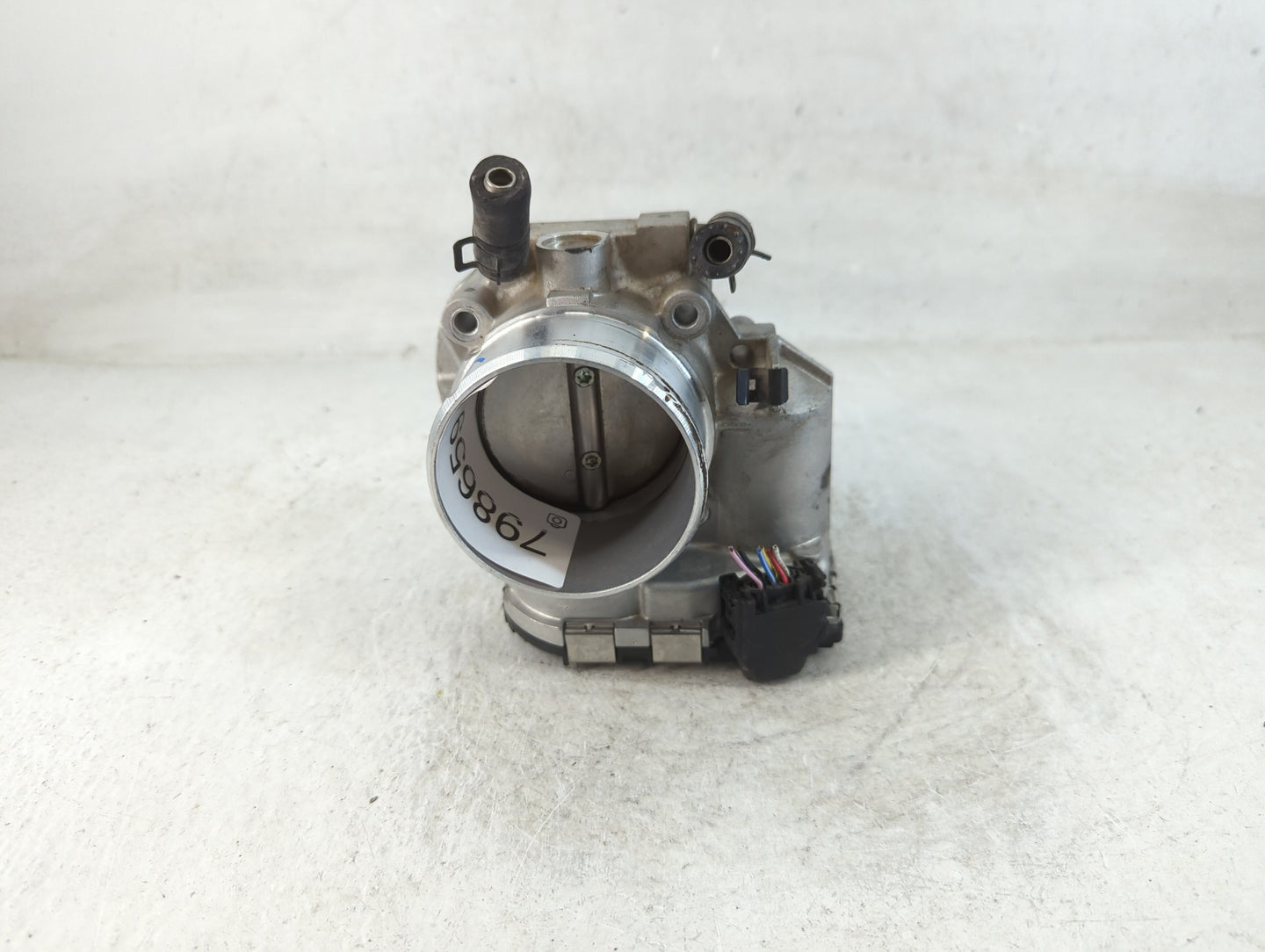 2011-2015 Kia Optima Throttle Body P/N:35100-2G700 Fits Fits 2011 2012 2013 2014 2015 2016 OEM Used Auto Parts - Oemusedauto
