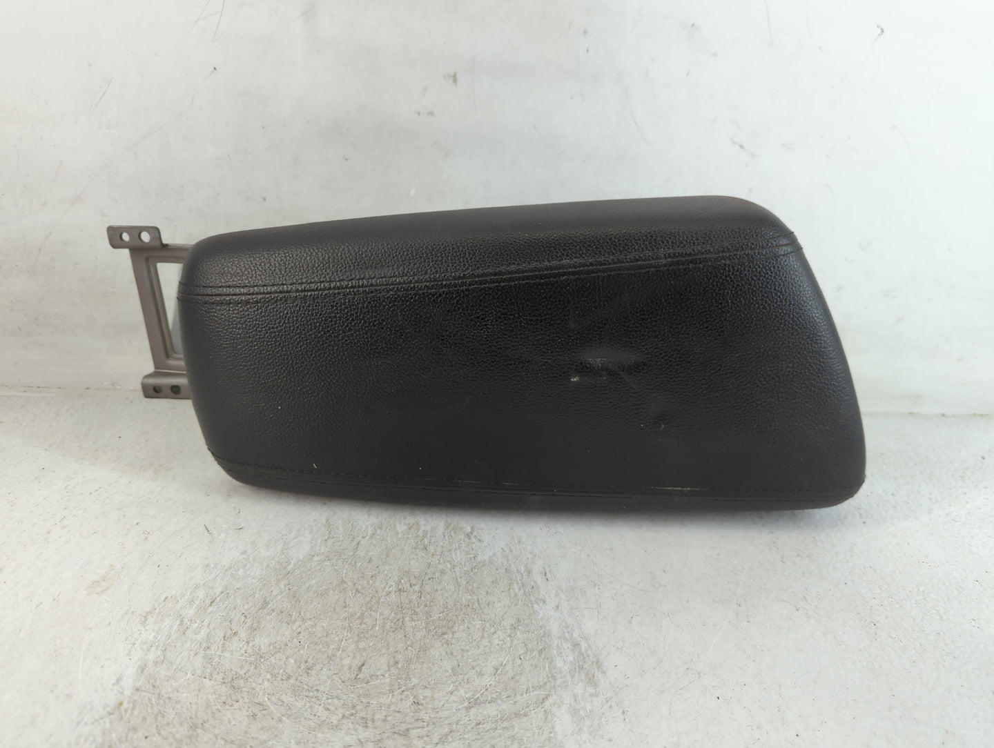 2015 Kia Optima Center Console Armrest Cover Lid Fits OEM Used Auto Parts - Oemusedautoparts1.com