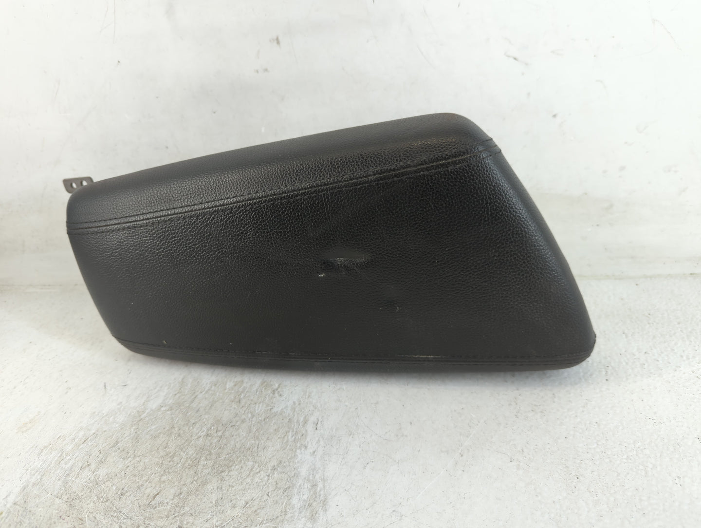 2015 Kia Optima Center Console Armrest Cover Lid Fits OEM Used Auto Parts - Oemusedautoparts1.com