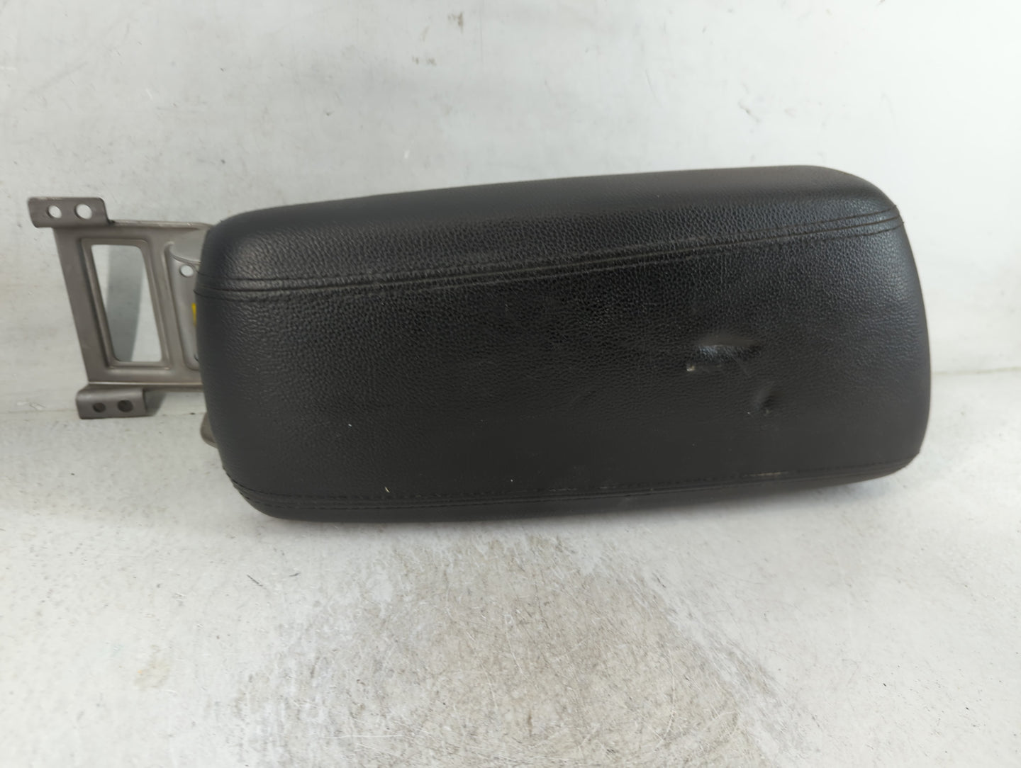 2015 Kia Optima Center Console Armrest Cover Lid Fits OEM Used Auto Parts - Oemusedautoparts1.com