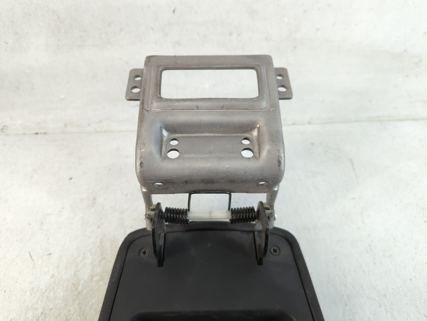 2015 Kia Optima Center Console Armrest Cover Lid Fits OEM Used Auto Parts - Oemusedautoparts1.com