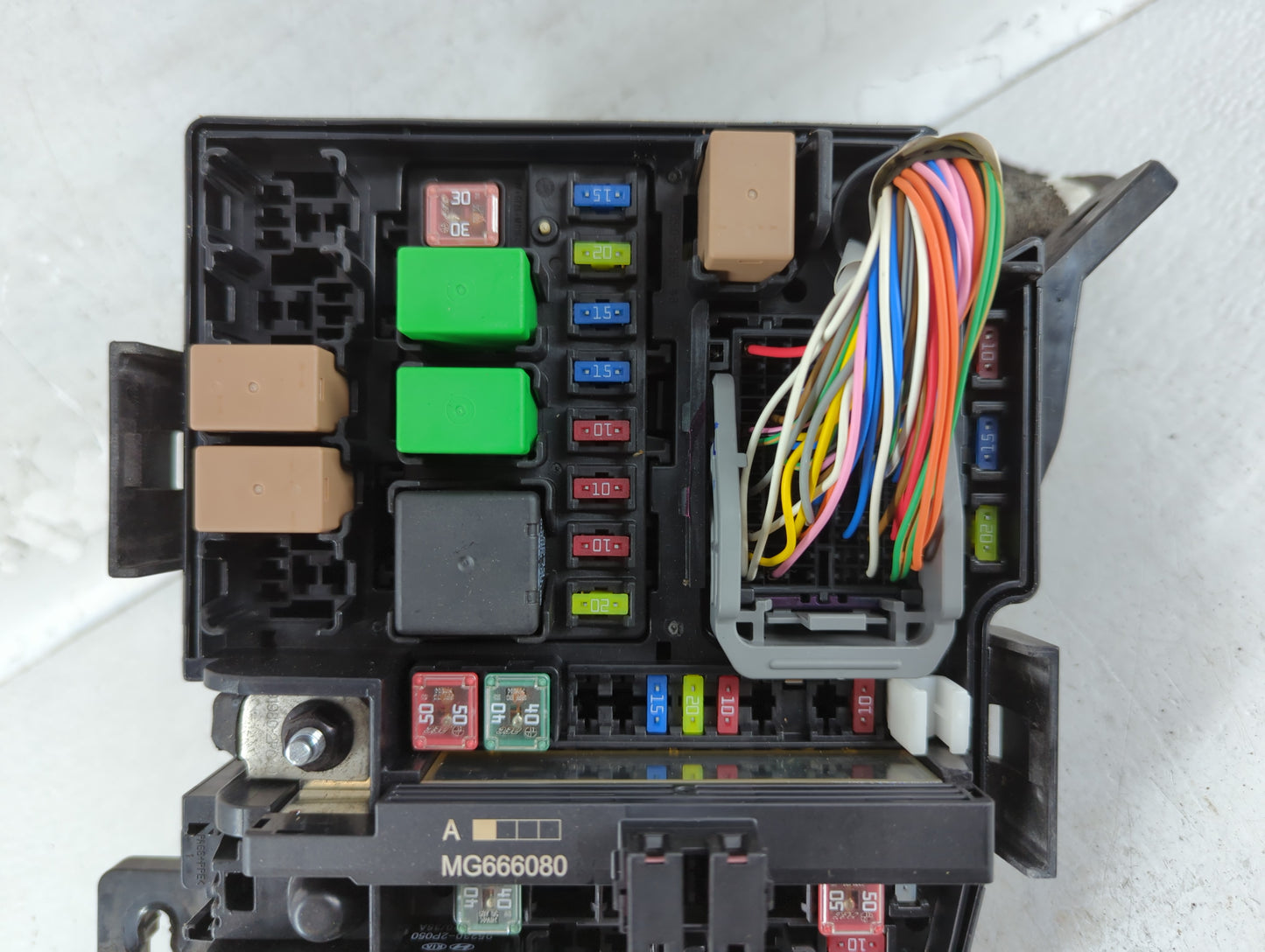 2014-2015 Kia Optima Fusebox Fuse Box Panel Relay Module P/N:91955-2T730QQK Fits Fits 2014 2015 OEM Used Auto Parts - Oemuse