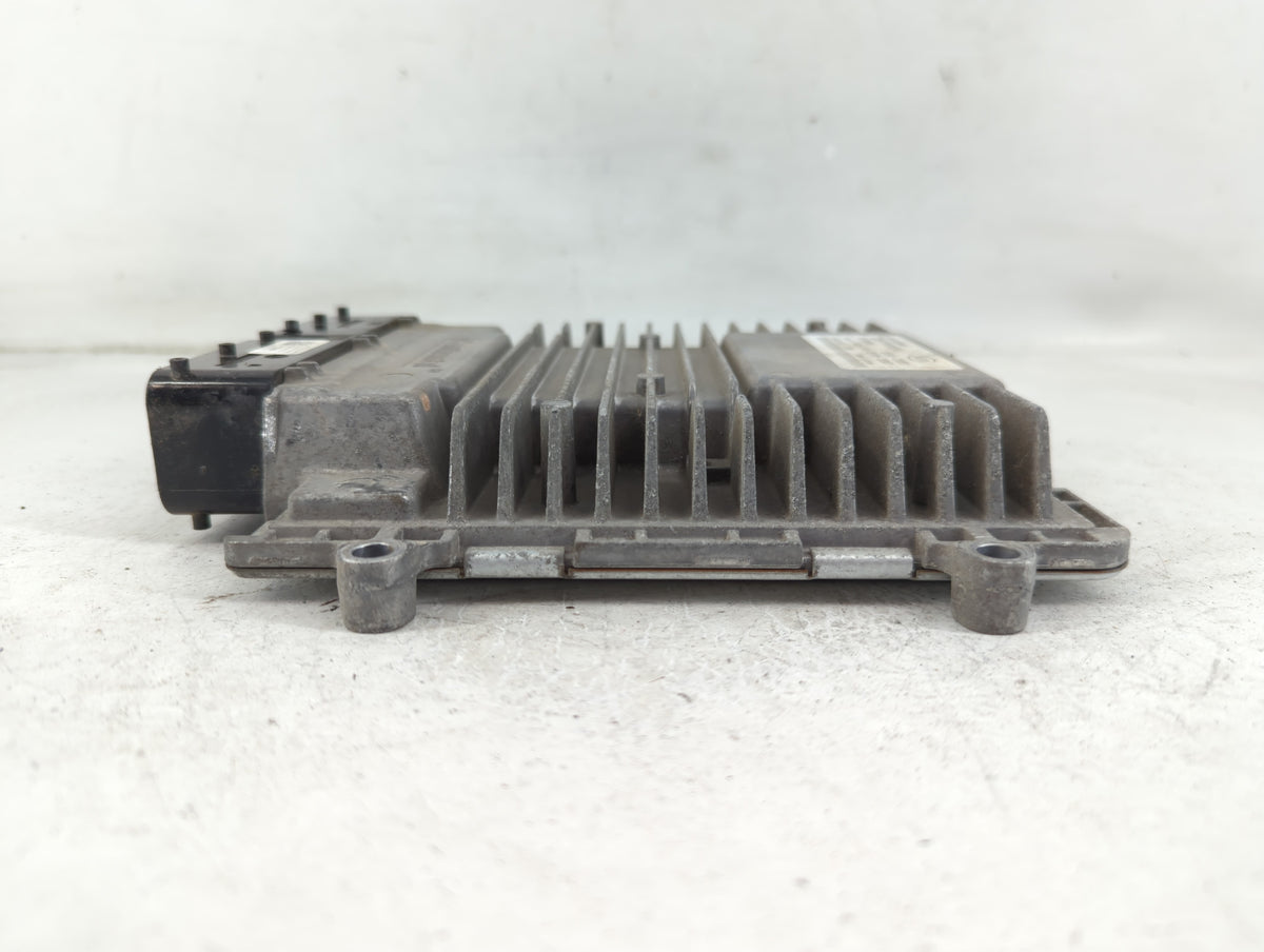 2014-2015 Kia Optima PCM Engine Control Computer ECU ECM PCU OEM P/N:39138-2GBE1 39108-2GBE1 Fits 2014 2015 OEM Used Auto Pa