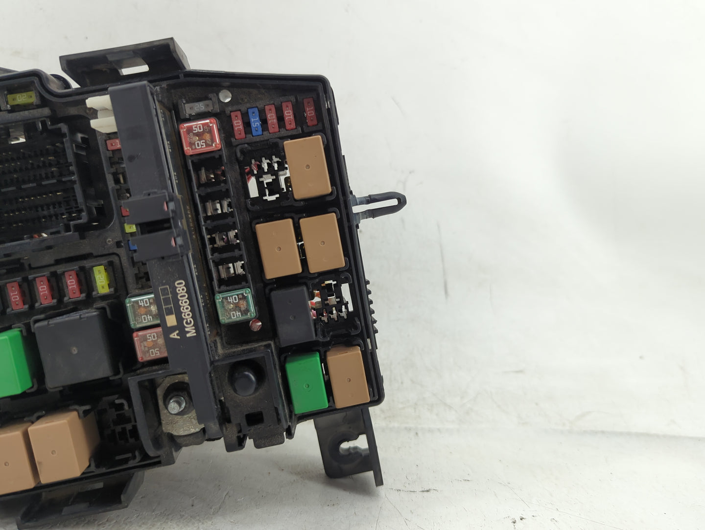 2014-2015 Kia Optima Fusebox Fuse Box Panel Relay Module Fits Fits 2014 2015 OEM Used Auto Parts - Oemusedautoparts1.com