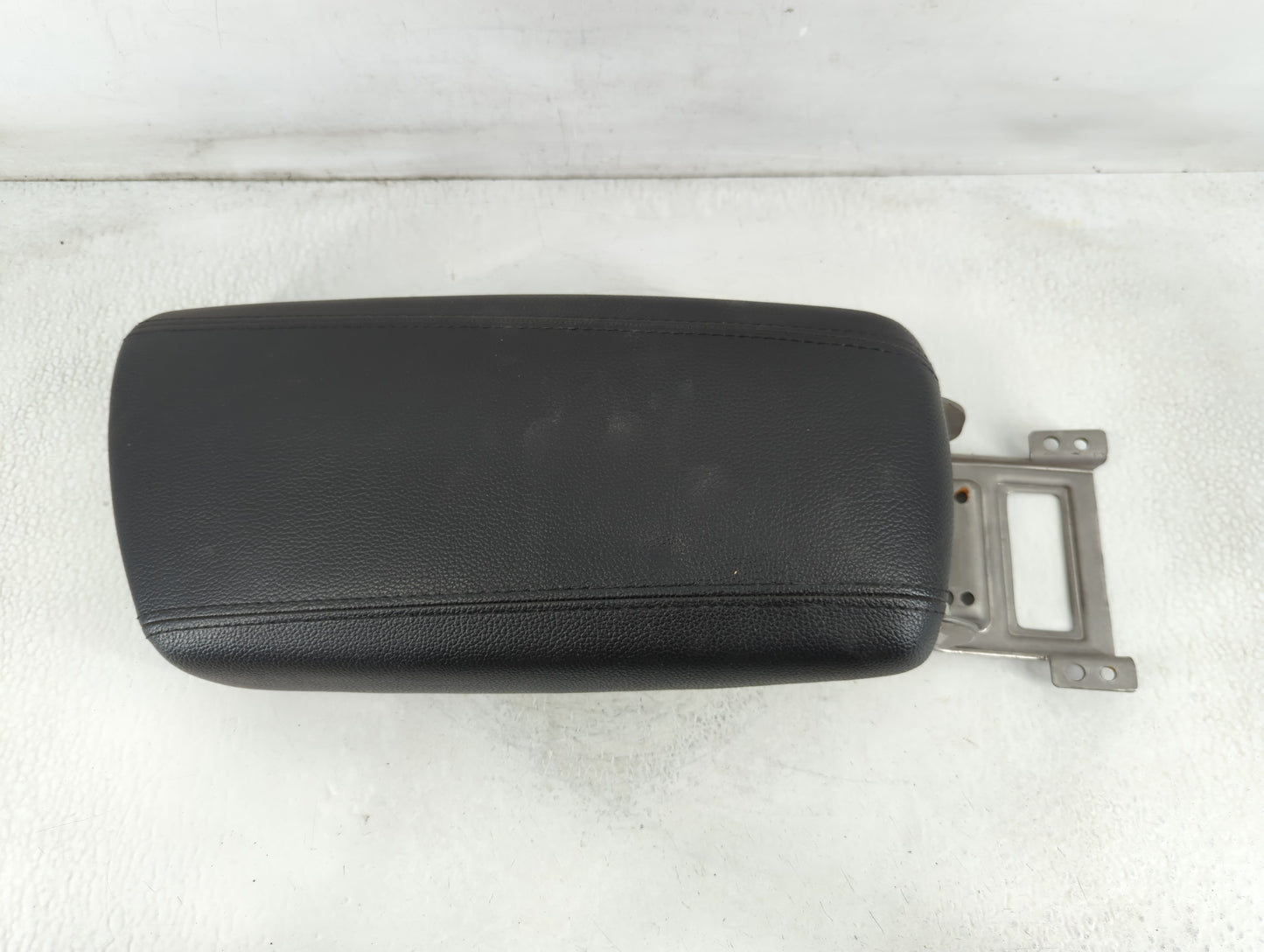 2014-2016 Kia Optima Center Console Armrest Cover Lid Fits Fits 2014 2015 2016 OEM Used Auto Parts - Oemusedautoparts1.com