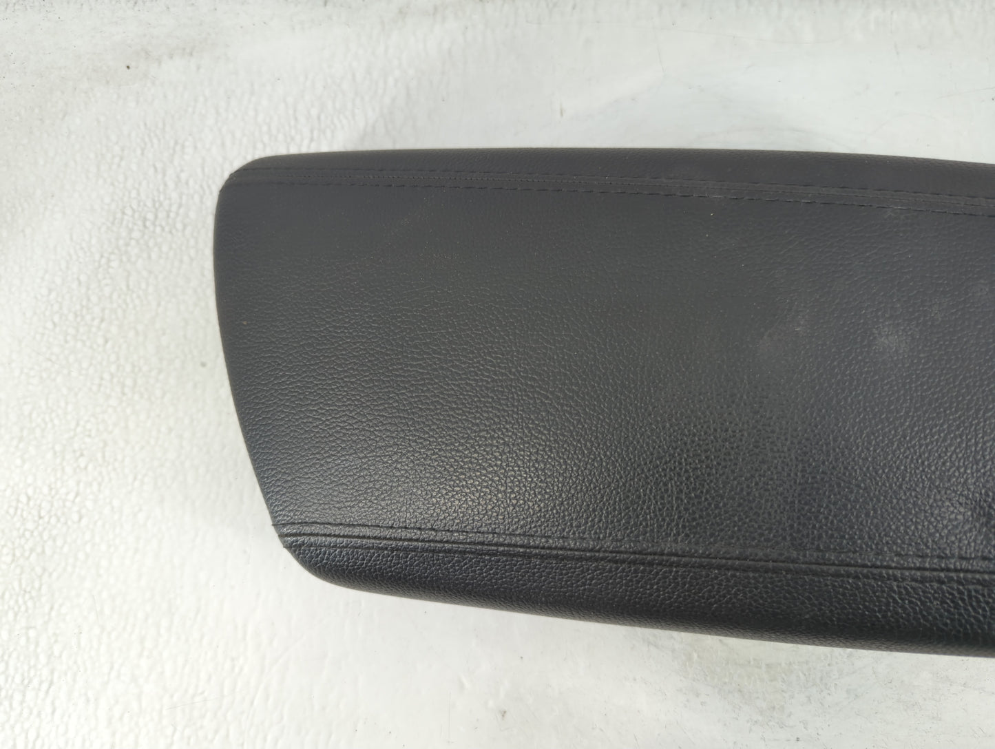 2014-2016 Kia Optima Center Console Armrest Cover Lid Fits Fits 2014 2015 2016 OEM Used Auto Parts - Oemusedautoparts1.com