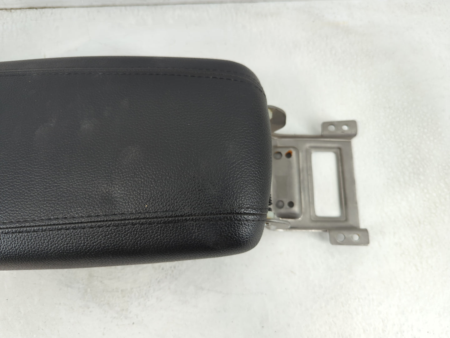 2014-2016 Kia Optima Center Console Armrest Cover Lid Fits Fits 2014 2015 2016 OEM Used Auto Parts - Oemusedautoparts1.com