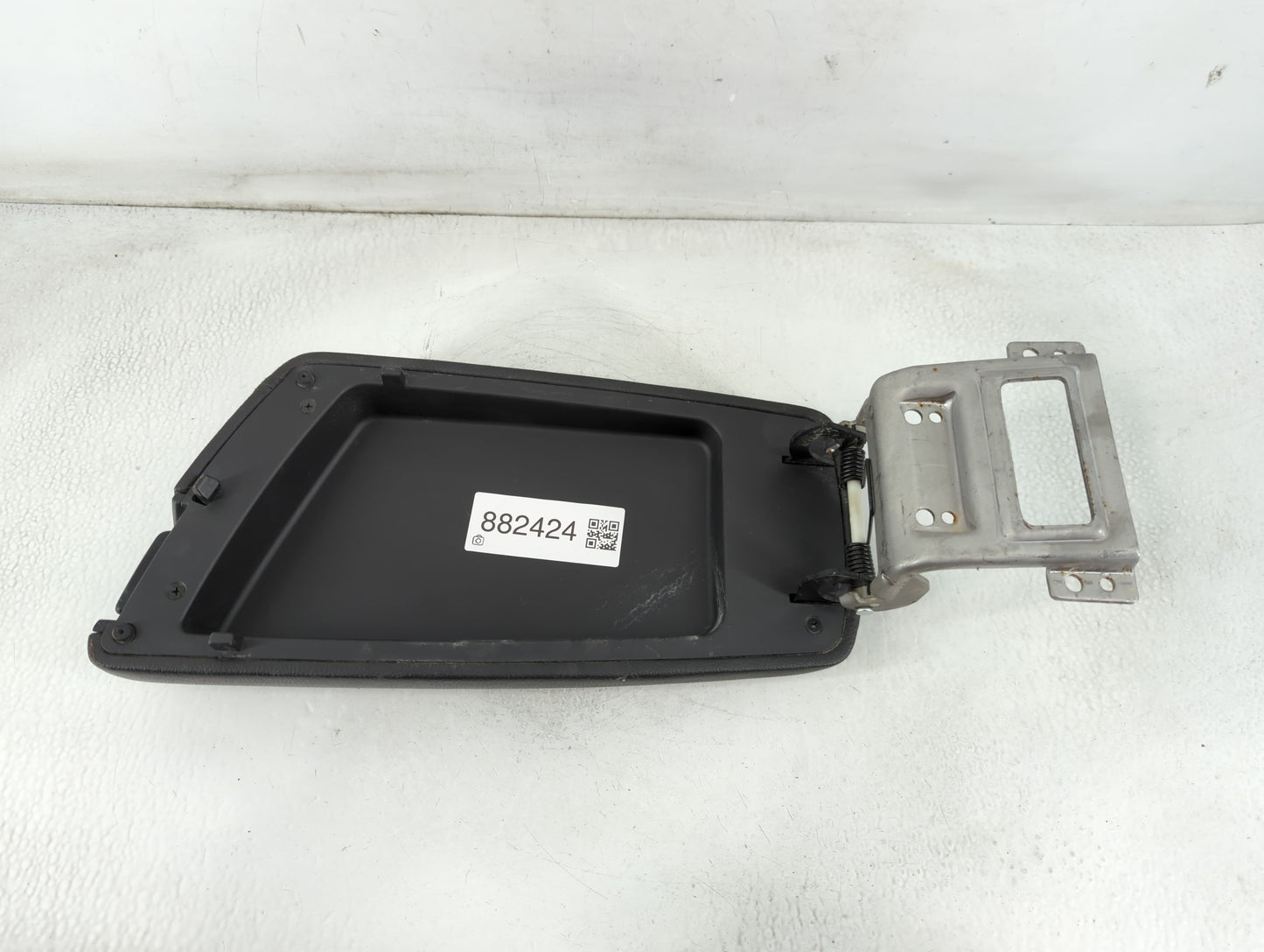 2014-2016 Kia Optima Center Console Armrest Cover Lid Fits Fits 2014 2015 2016 OEM Used Auto Parts - Oemusedautoparts1.com