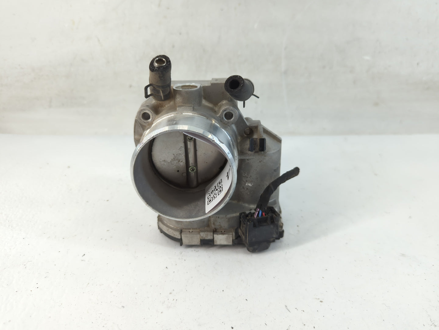2011-2015 Kia Optima Throttle Body P/N:35100-2G700 Fits Fits 2011 2012 2013 2014 2015 2016 OEM Used Auto Parts - Oemusedauto