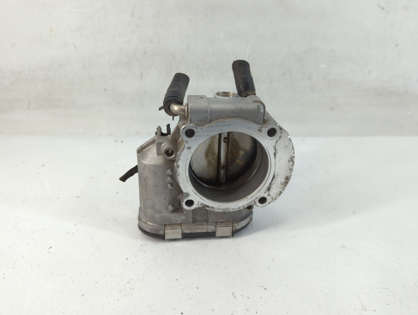 2011-2015 Kia Optima Throttle Body P/N:35100-2G700 Fits Fits 2011 2012 2013 2014 2015 2016 OEM Used Auto Parts - Oemusedauto