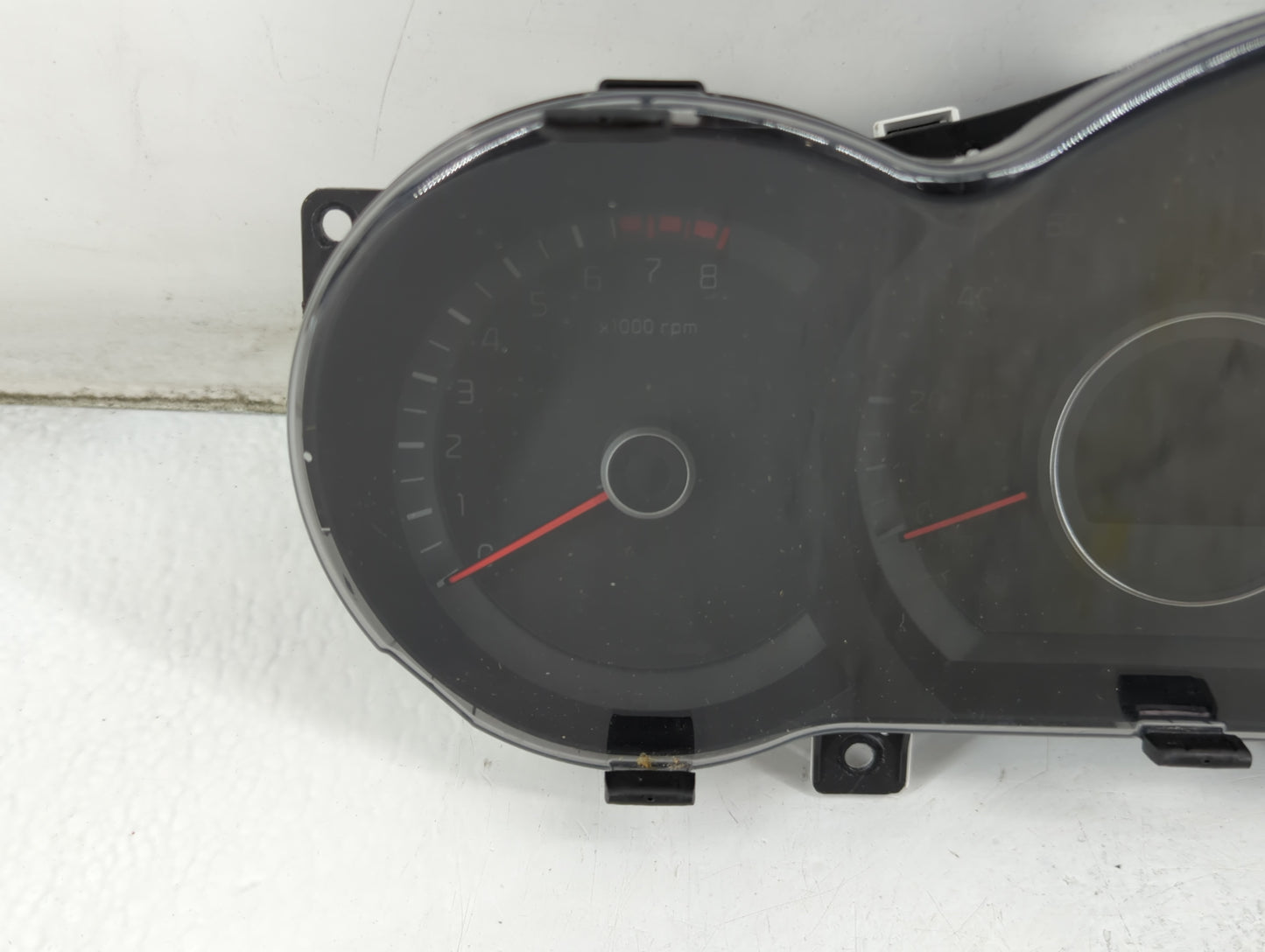 2014-2015 Kia Optima Instrument Cluster Speedometer Gauges P/N:94031-2T270 Fits Fits 2014 2015 OEM Used Auto Parts - Oemused