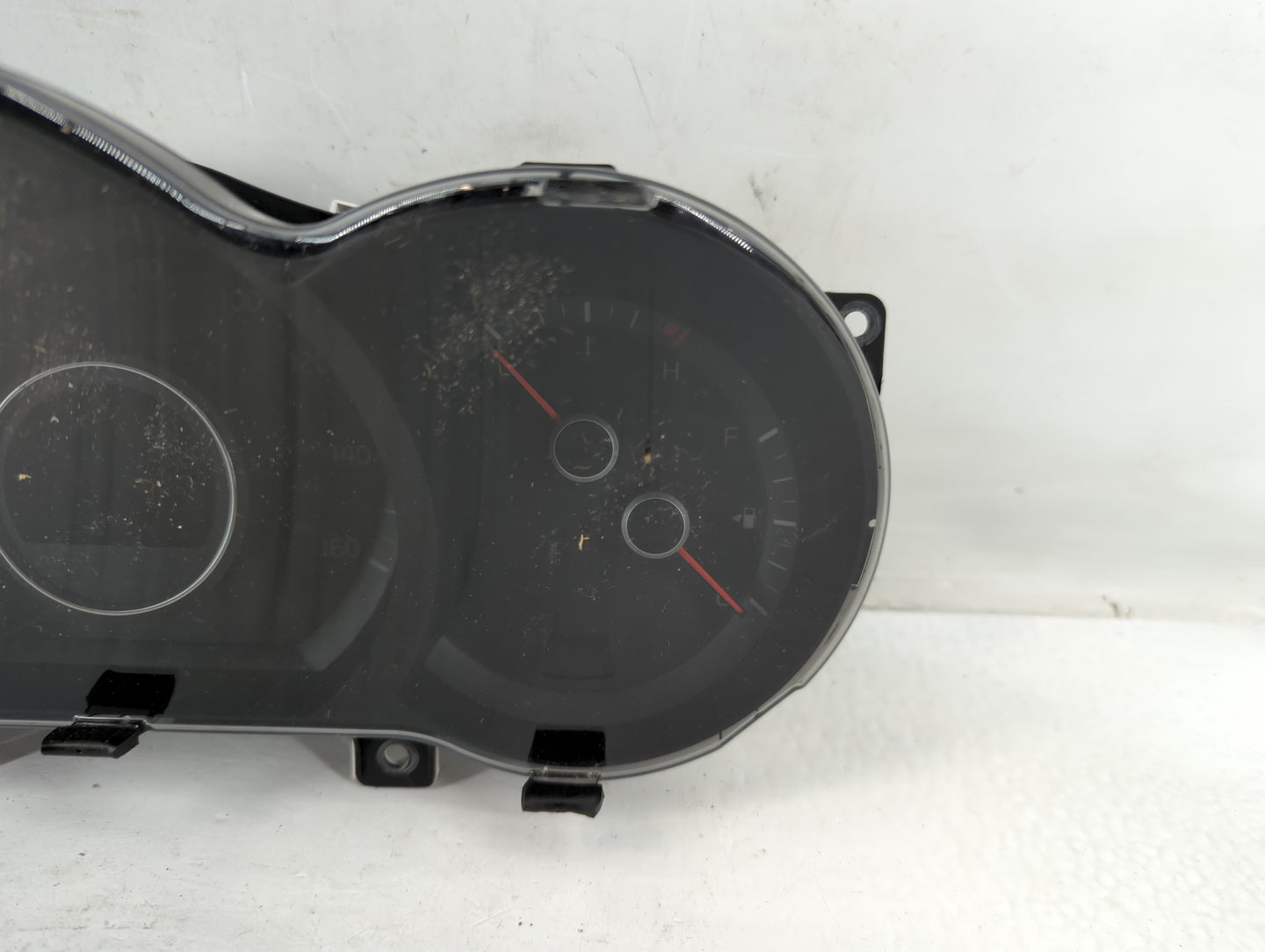2014-2015 Kia Optima Instrument Cluster Speedometer Gauges P/N:94031-2T270 Fits Fits 2014 2015 OEM Used Auto Parts - Oemused