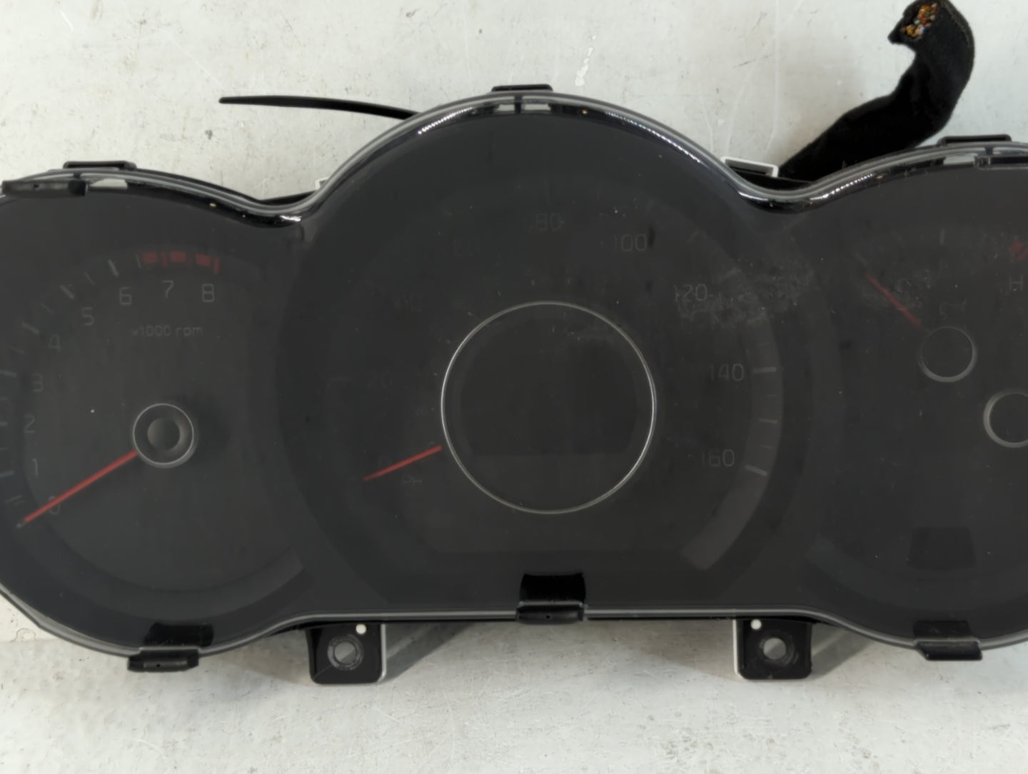 2014-2015 Kia Optima Instrument Cluster Speedometer Gauges P/N:94031-2T270 Fits Fits 2014 2015 OEM Used Auto Parts - Oemused