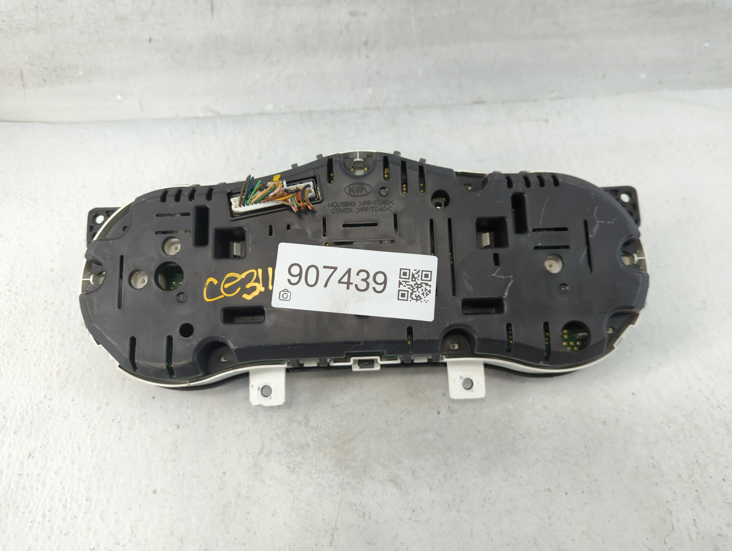 2014-2015 Kia Optima Instrument Cluster Speedometer Gauges P/N:94031-2T270 Fits Fits 2014 2015 OEM Used Auto Parts - Oemused
