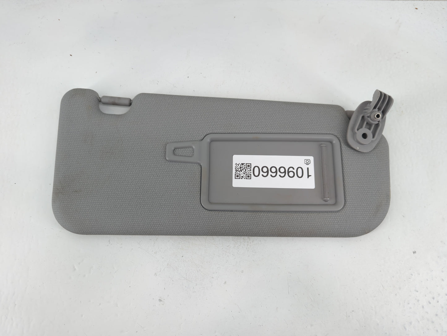 2012-2017 Kia Rio Sun Visor Shade Replacement Passenger Right Mirror Fits Fits 2012 2013 2014 2015 2016 2017 OEM Used Auto P