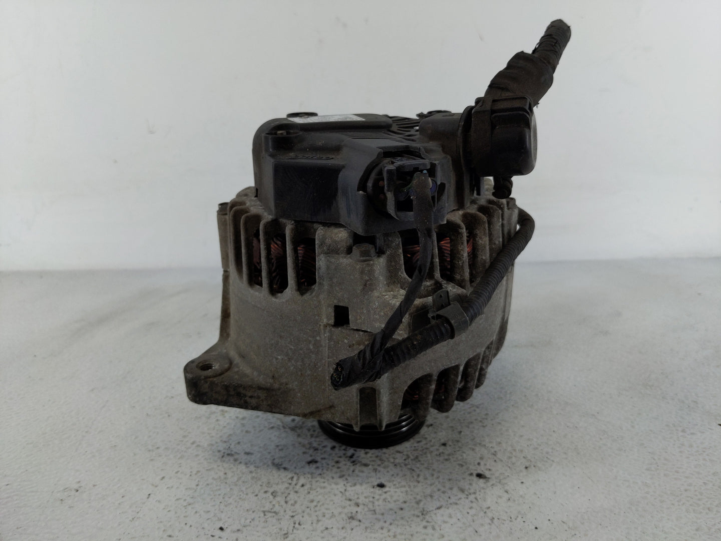 2012-2016 Kia Rio Alternator Replacement Generator Charging Assembly Engine OEM P/N:37300-2B600 Fits OEM Used Auto Parts - O