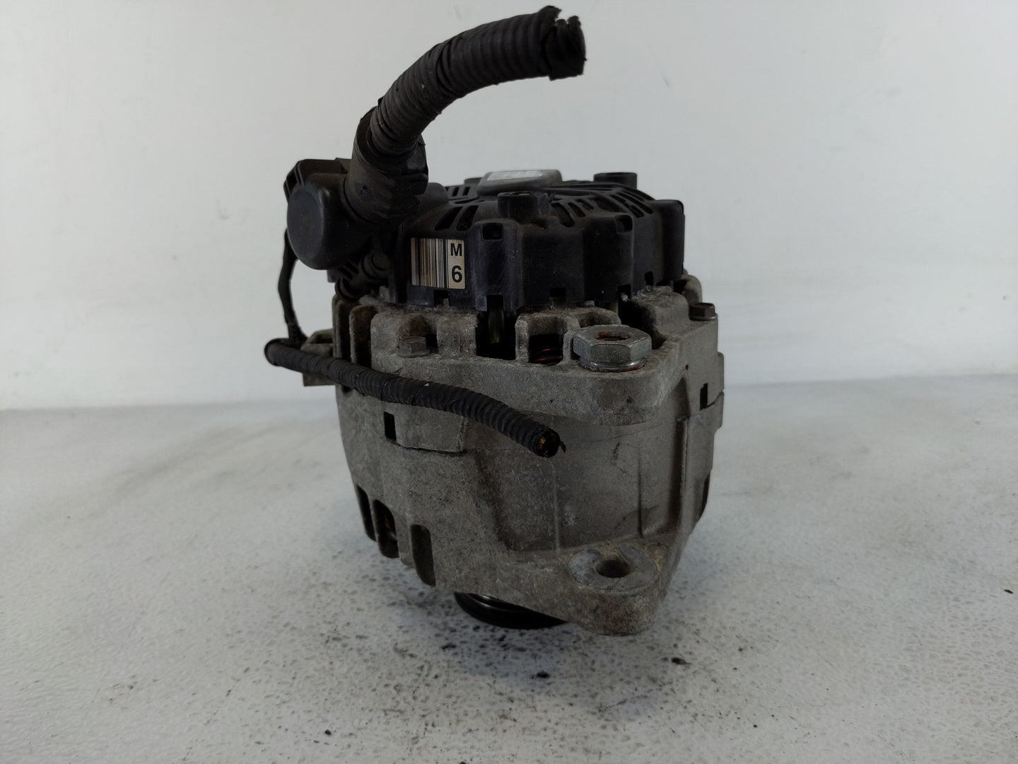 2012-2016 Kia Rio Alternator Replacement Generator Charging Assembly Engine OEM P/N:37300-2B600 Fits OEM Used Auto Parts - O