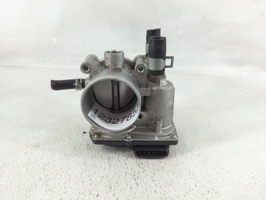 2012-2019 Kia Rio Throttle Body P/N:35100-2B300 Fits Fits 2012 2013 2014 2015 2016 2017 2018 2019 OEM Used Auto Parts - Oemu