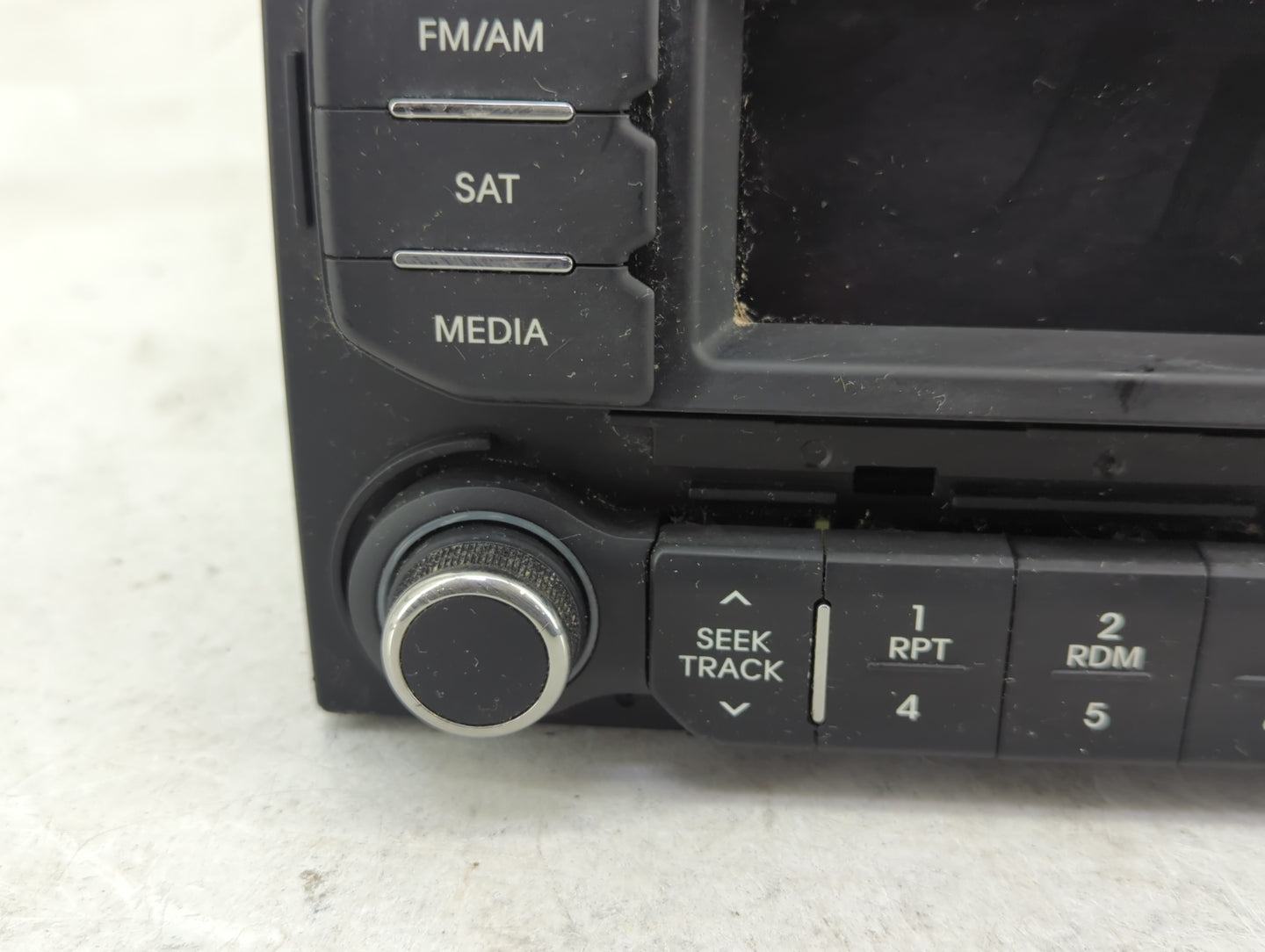 2012-2015 Kia Rio Radio AM FM Cd Player Receiver Replacement P/N:96170-1W900CA Fits Fits 2012 2013 2014 2015 OEM Used Auto P