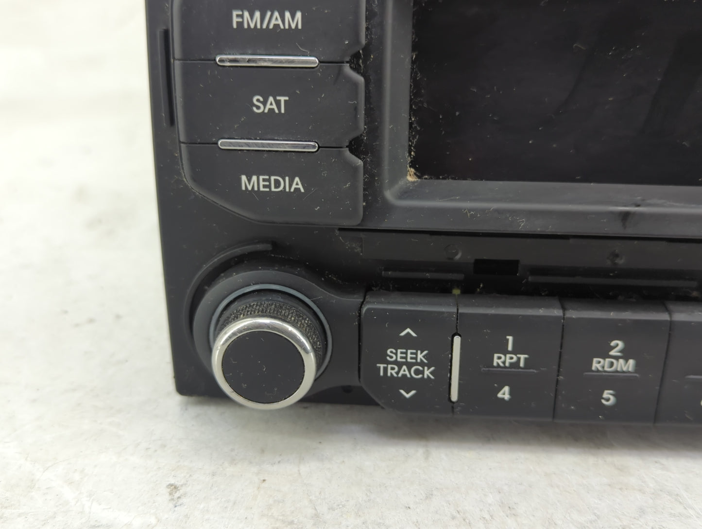 2012-2015 Kia Rio Radio AM FM Cd Player Receiver Replacement P/N:96170-1W900CA Fits Fits 2012 2013 2014 2015 OEM Used Auto P