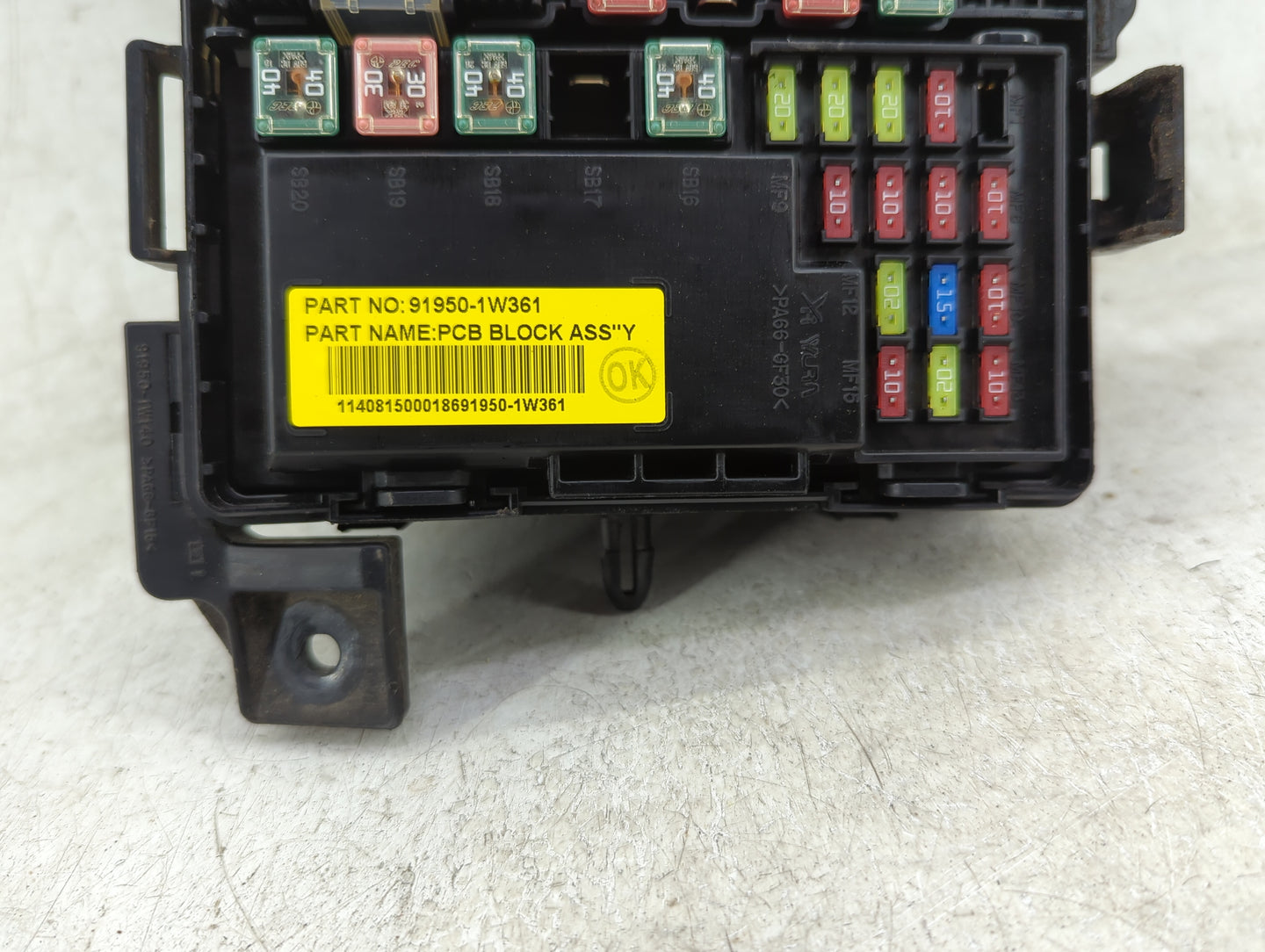 2012-2015 Kia Rio Fusebox Fuse Box Panel Relay Module P/N:91950-1W361 Fits Fits 2012 2013 2014 2015 OEM Used Auto Parts - Oe