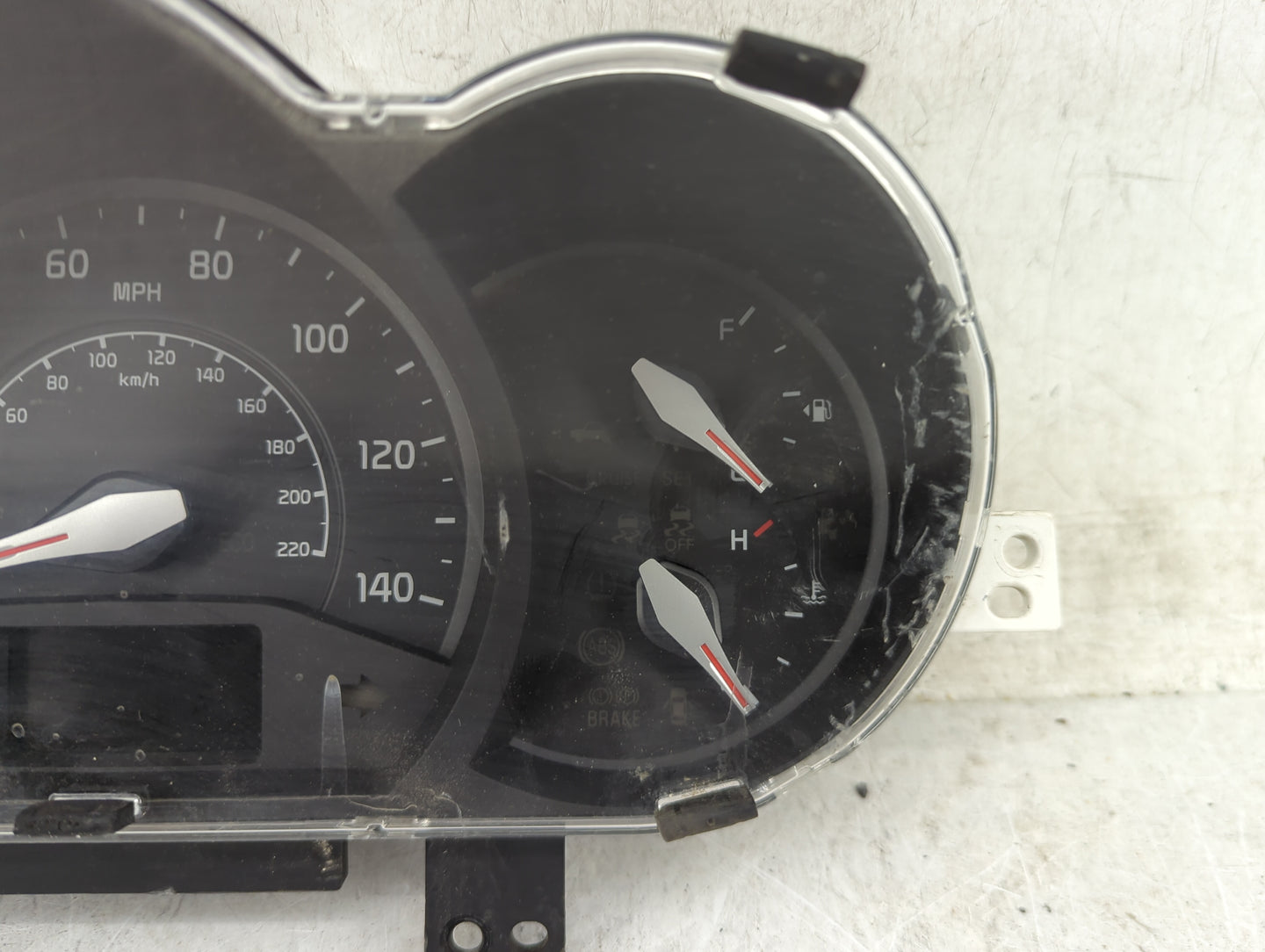 2015 Kia Rio Instrument Cluster Speedometer Gauges P/N:94022-1W118 Fits OEM Used Auto Parts - Oemusedautoparts1.com