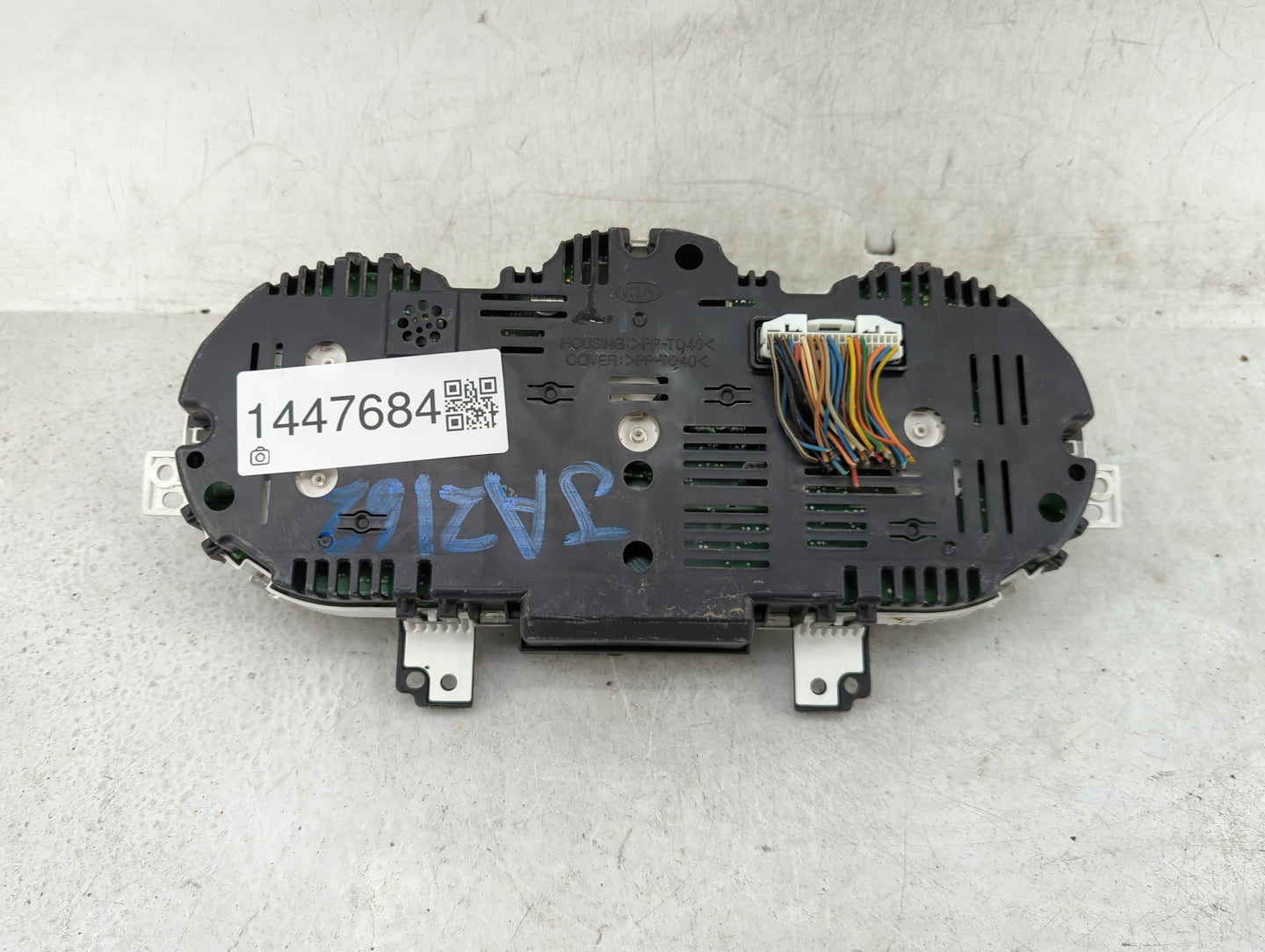 2015 Kia Rio Instrument Cluster Speedometer Gauges P/N:94022-1W118 Fits OEM Used Auto Parts - Oemusedautoparts1.com