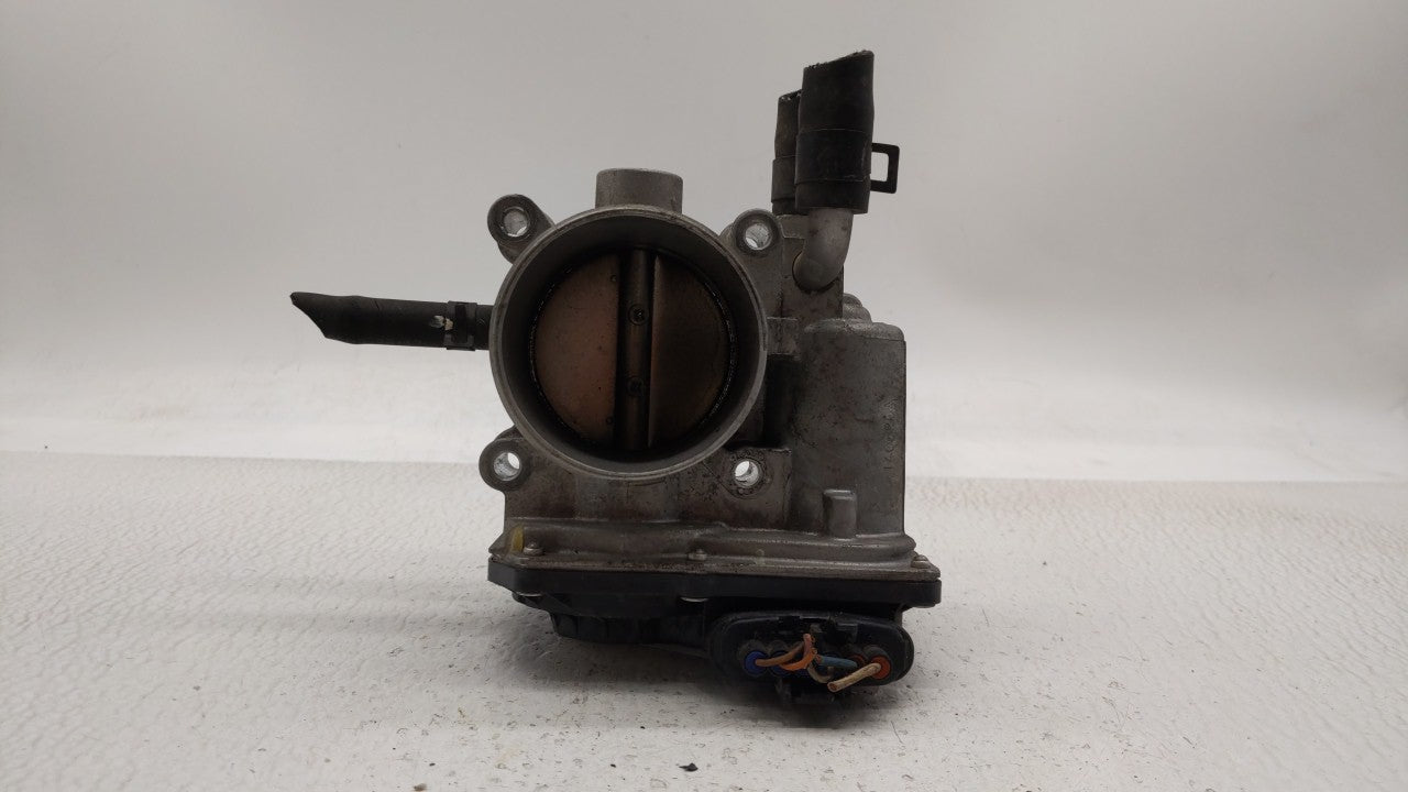 2012-2019 Kia Rio Throttle Body P/N:5302-1S02 35100-2B300 Fits Fits 2012 2013 2014 2015 2016 2017 2018 2019 OEM Used Auto Pa