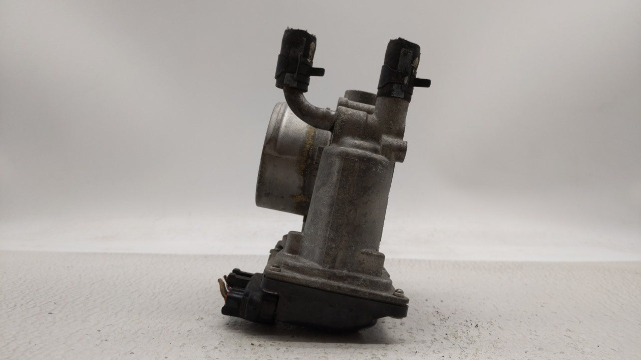 2012-2019 Kia Rio Throttle Body P/N:5302-1S02 35100-2B300 Fits Fits 2012 2013 2014 2015 2016 2017 2018 2019 OEM Used Auto Pa