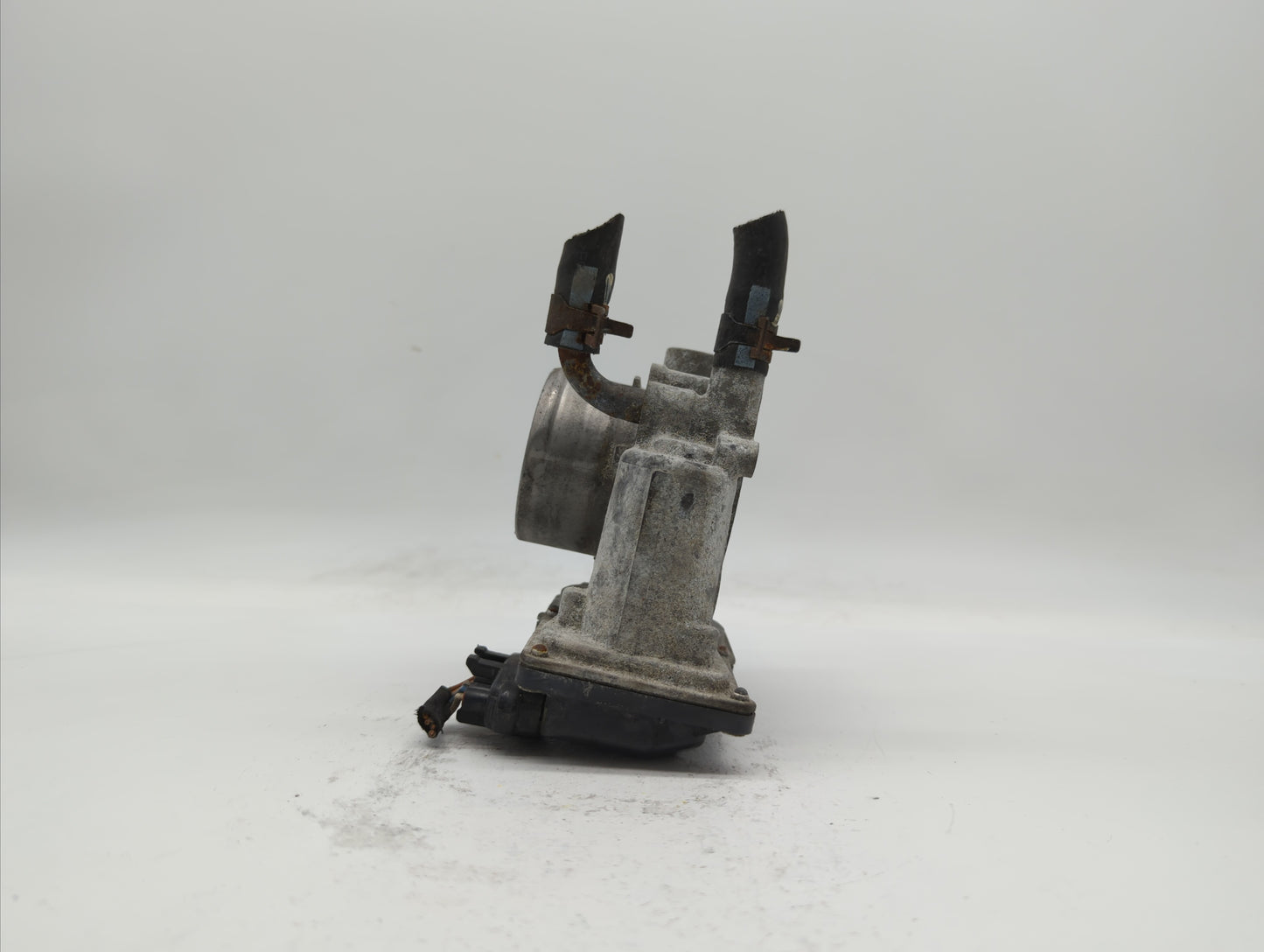 2012-2019 Kia Rio Throttle Body P/N:35100-2B310 5302-1S02, 35100-2B300 Fits Fits 2012 2013 2014 2015 2016 2017 2018 2019 OEM