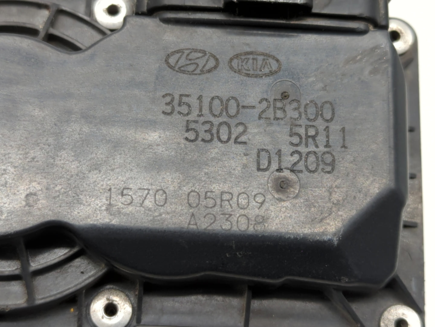 2012-2019 Kia Rio Throttle Body P/N:35100-2B310 5302-1S02, 35100-2B300 Fits Fits 2012 2013 2014 2015 2016 2017 2018 2019 OEM