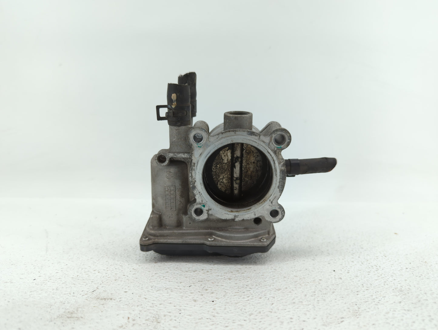 2012-2019 Kia Rio Throttle Body P/N:35100-2B300 Fits Fits 2012 2013 2014 2015 2016 2017 2018 2019 OEM Used Auto Parts - Oemu