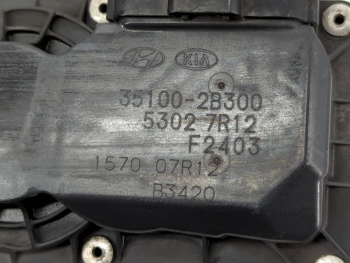 2012-2019 Kia Rio Throttle Body P/N:35100-2B300 Fits Fits 2012 2013 2014 2015 2016 2017 2018 2019 OEM Used Auto Parts - Oemu