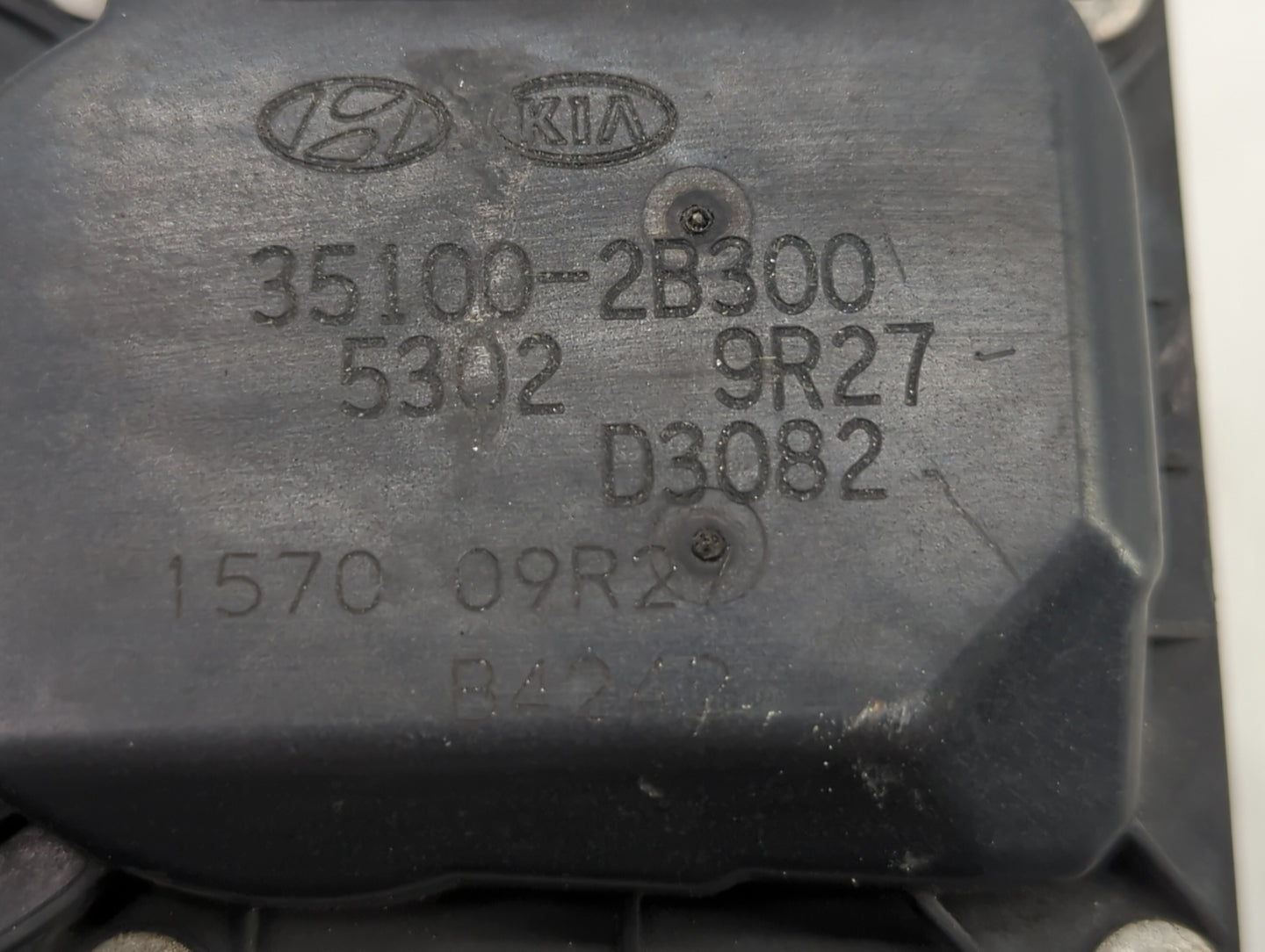 2012-2019 Kia Rio Throttle Body P/N:35100-2B300 Fits Fits 2012 2013 2014 2015 2016 2017 2018 2019 OEM Used Auto Parts - Oemu