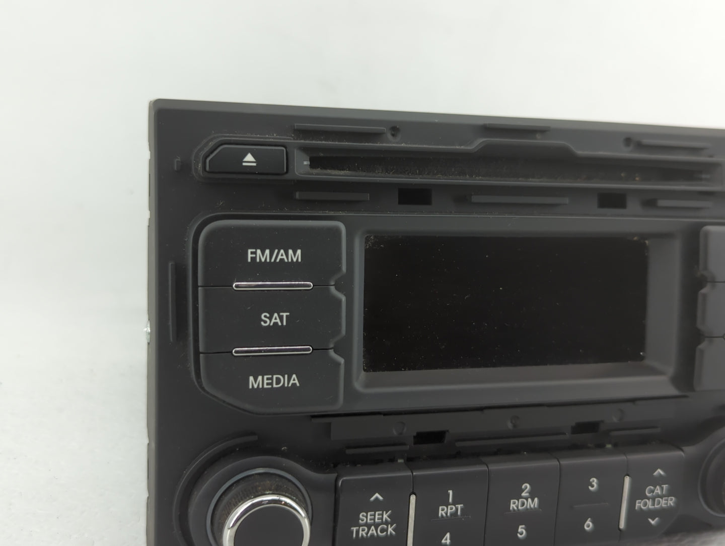 2012-2015 Kia Rio Am Fm Cd Player Radio Receiver - Oemusedautoparts1.com
