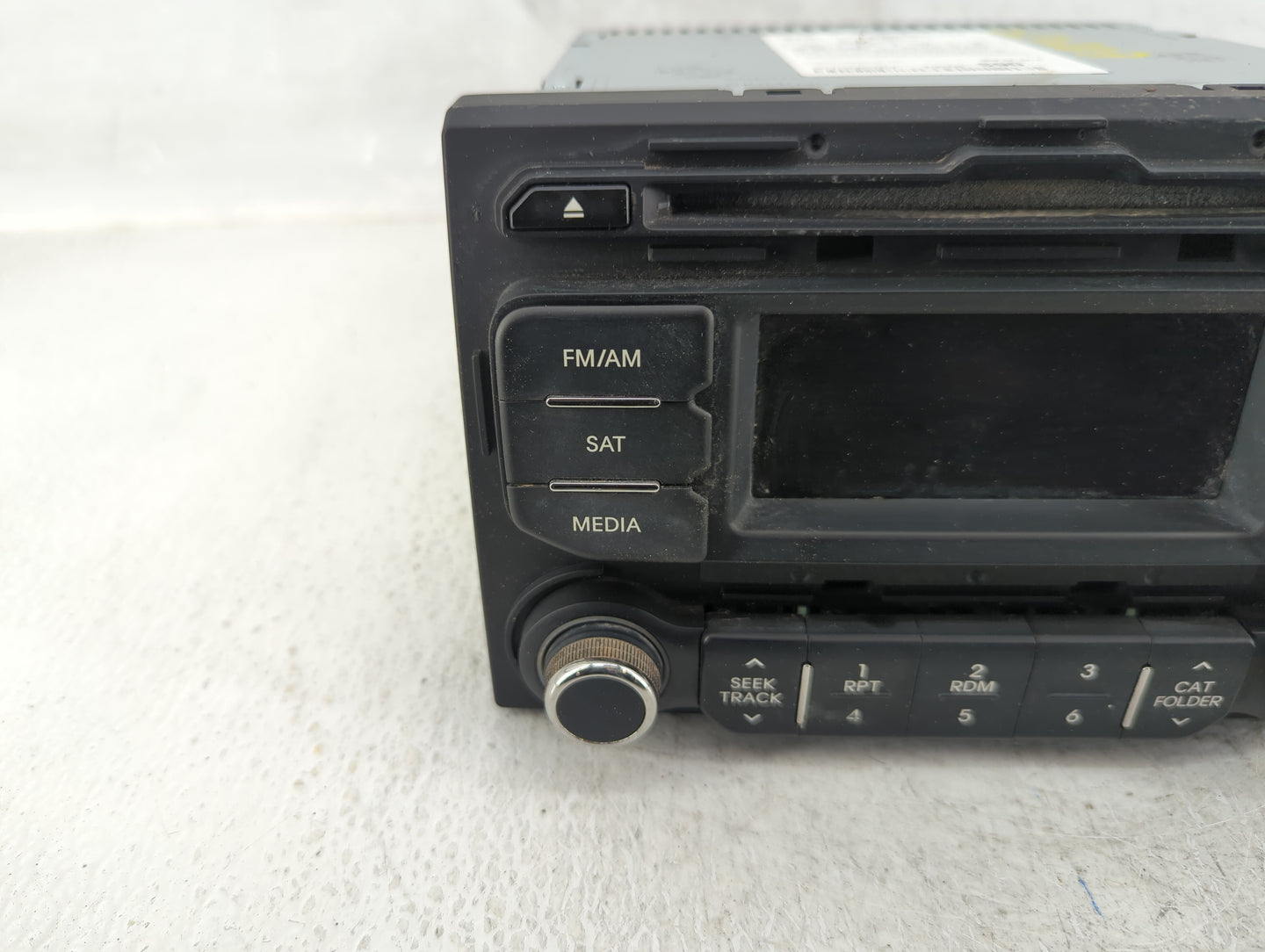 2012-2015 Kia Rio Am Fm Cd Player Radio Receiver - Oemusedautoparts1.com