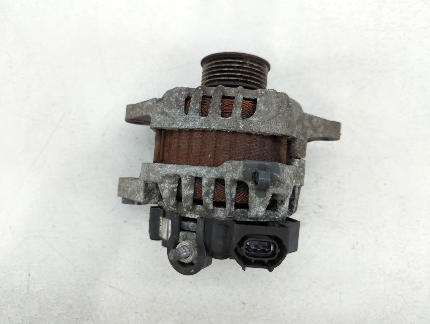 2012-2016 Kia Rio Alternator Replacement Generator Charging Assembly Engine OEM P/N:37300-2B300 2607372 Fits OEM Used Auto P