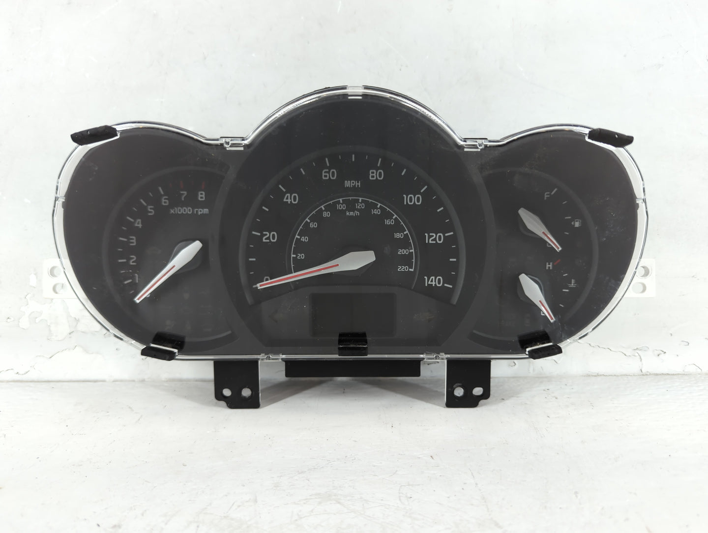 2014-2015 Kia Rio Instrument Cluster Speedometer Gauges P/N:94022-1W118 Fits Fits 2014 2015 OEM Used Auto Parts - Oemusedaut