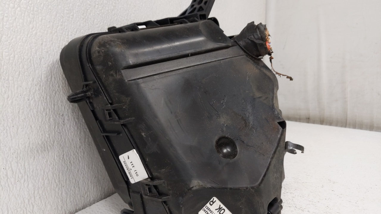 2014-2015 Kia Rondo Fusebox Fuse Box Panel Relay Module P/N:91941-A4031 Fits Fits 2014 2015 OEM Used Auto Parts - Oemusedaut