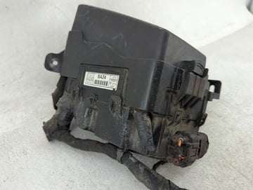 2014-2015 Kia Rondo Fusebox Fuse Box Panel Relay Module P/N:91210 A4240 Fits Fits 2014 2015 OEM Used Auto Parts