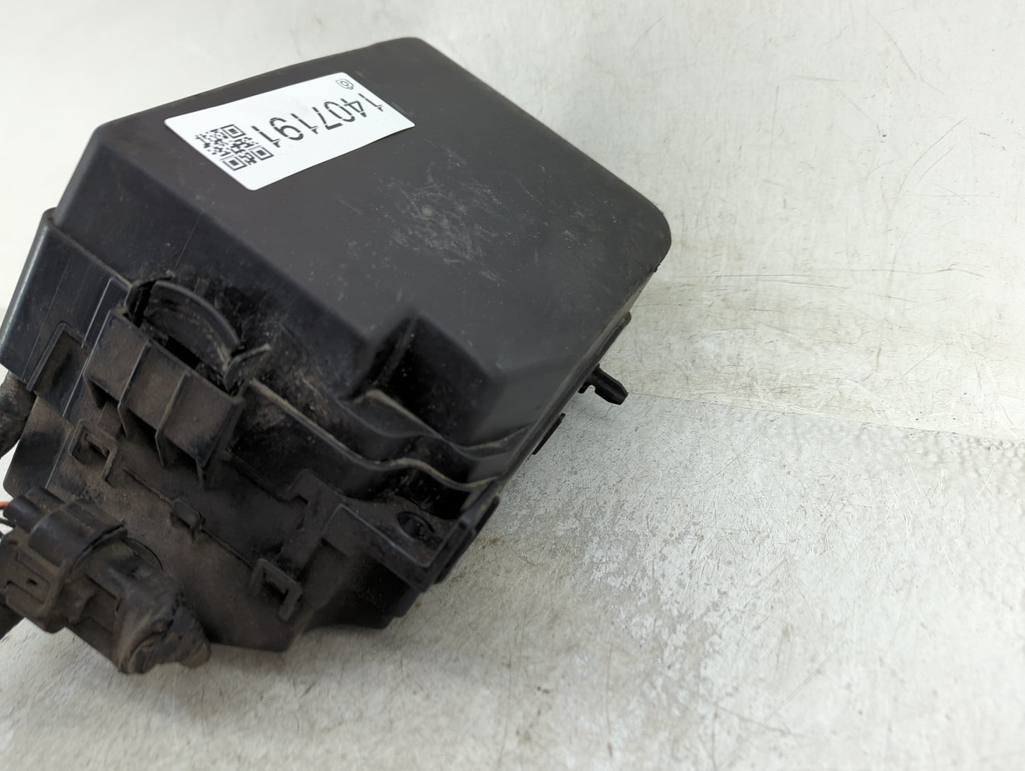 2014-2015 Kia Rondo Fusebox Fuse Box Panel Relay Module P/N:91210 A4240 Fits Fits 2014 2015 OEM Used Auto Parts - Oemusedaut