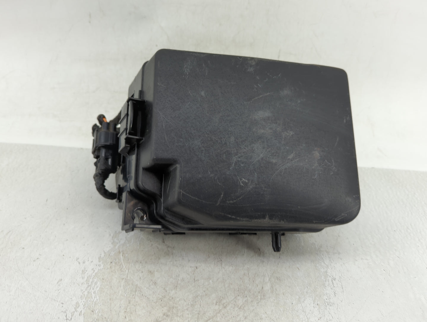 2014-2015 Kia Rondo Fusebox Fuse Box Panel Relay Module Fits Fits 2014 2015 OEM Used Auto Parts - Oemusedautoparts1.com